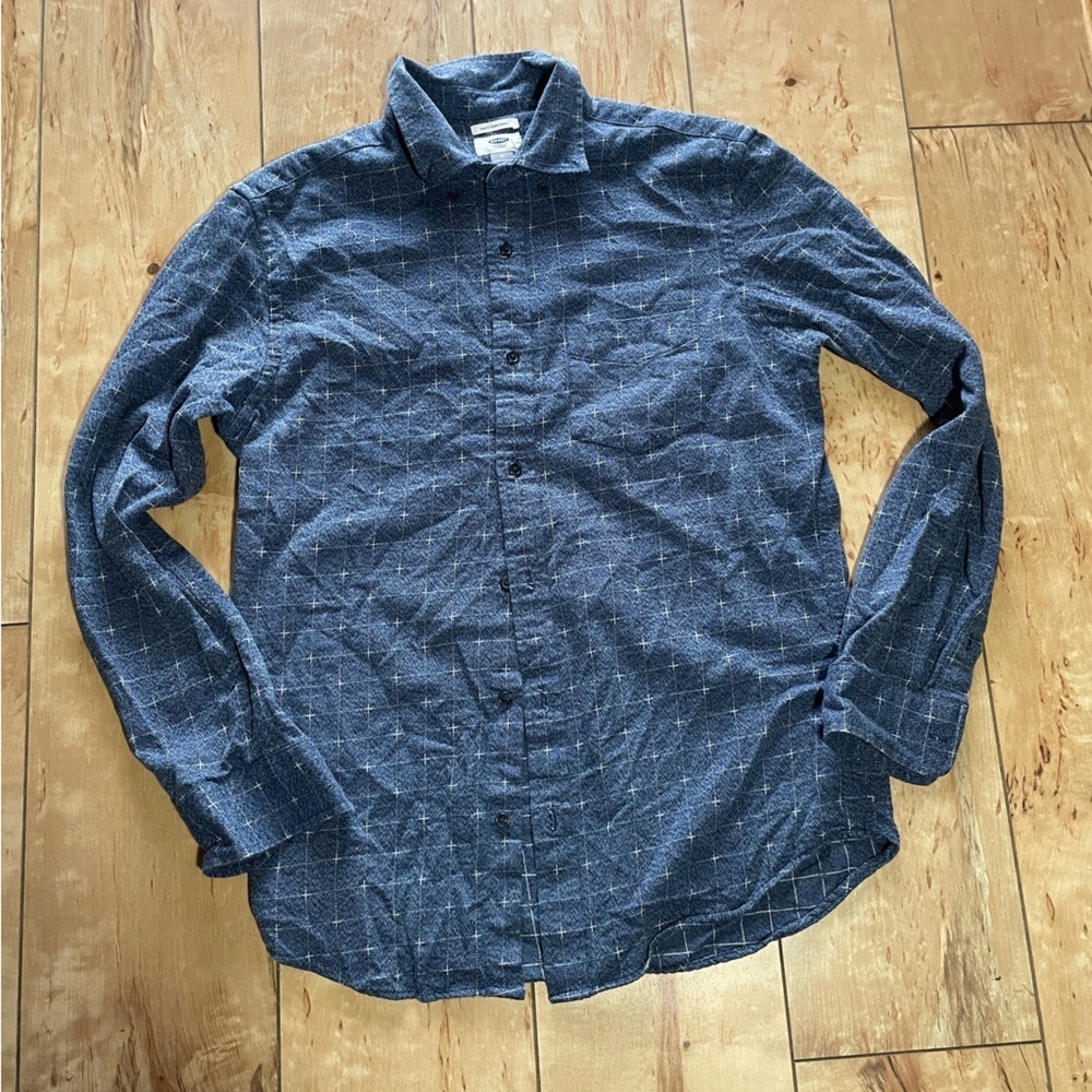 Old Navy window pane checkered long sleeve button-up shirt, Men’s size‎ M, blue